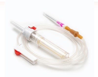 Hvordan påvirker designdetaljene til et blodtransfusjonssett direkte transfusjonskvaliteten?